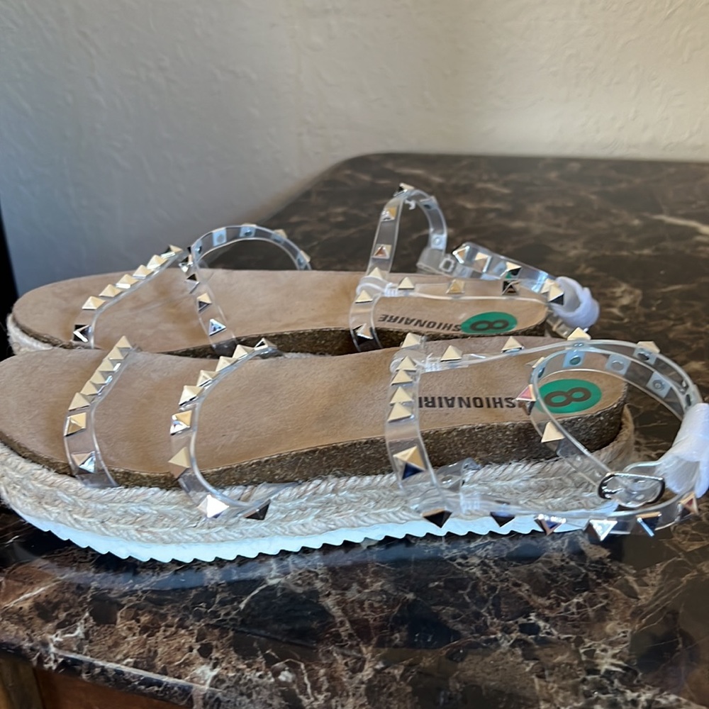 Metallic sandals - Picture 2 of 3